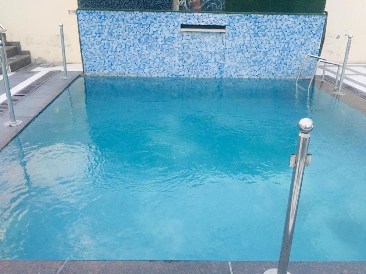 Sallow Royal Suites Amritsar Exterior foto